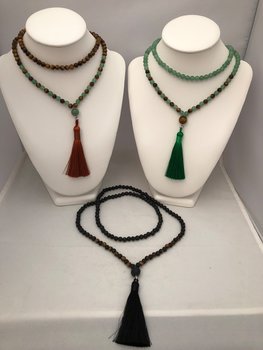 Halsband Långt med tofs