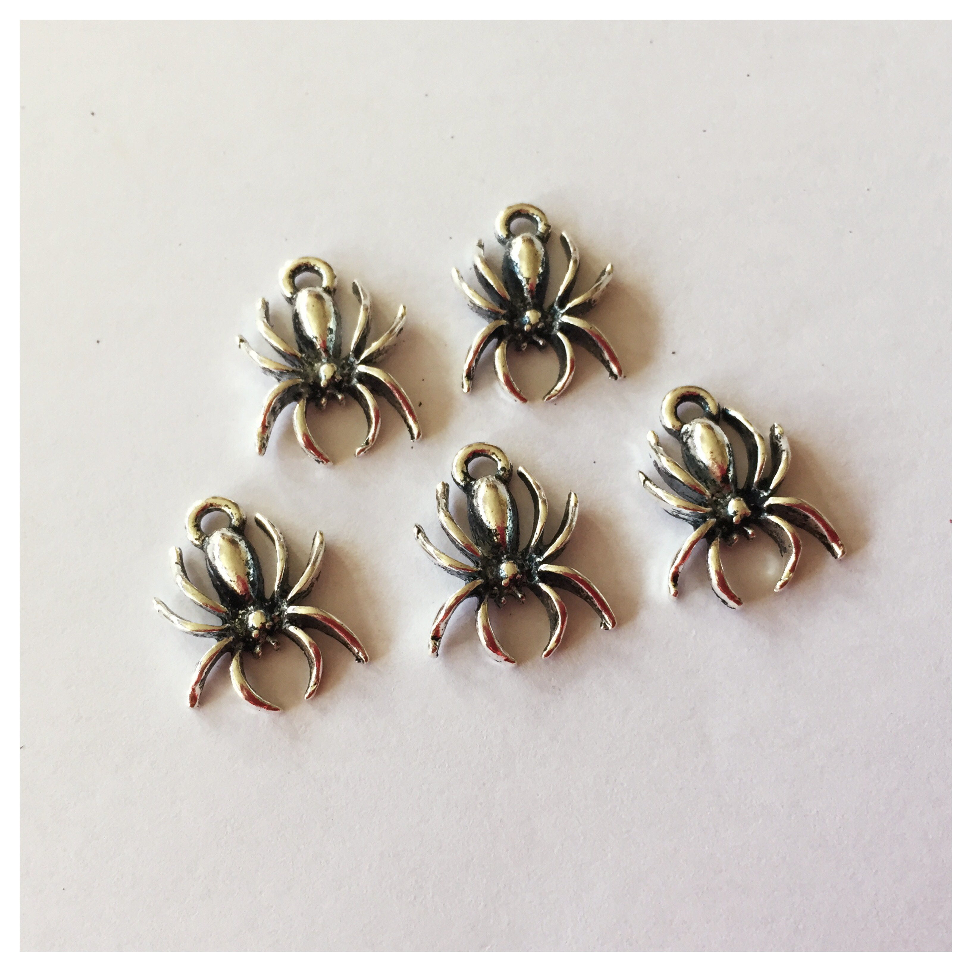 Spindlar, silverton, 1,5 x 2cm, 5st