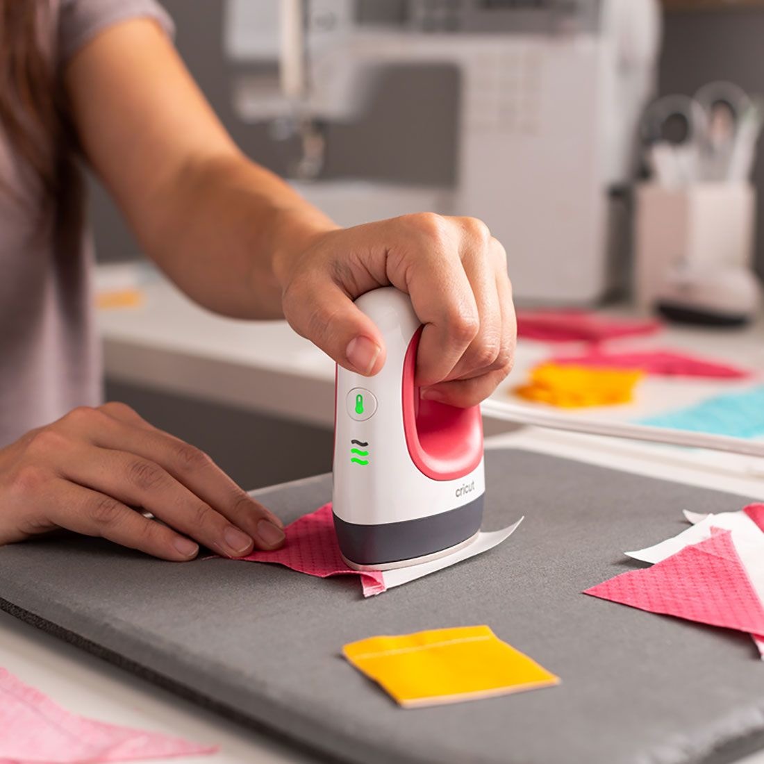 EasyPress - Mini, Raspberry, Cricut - 7