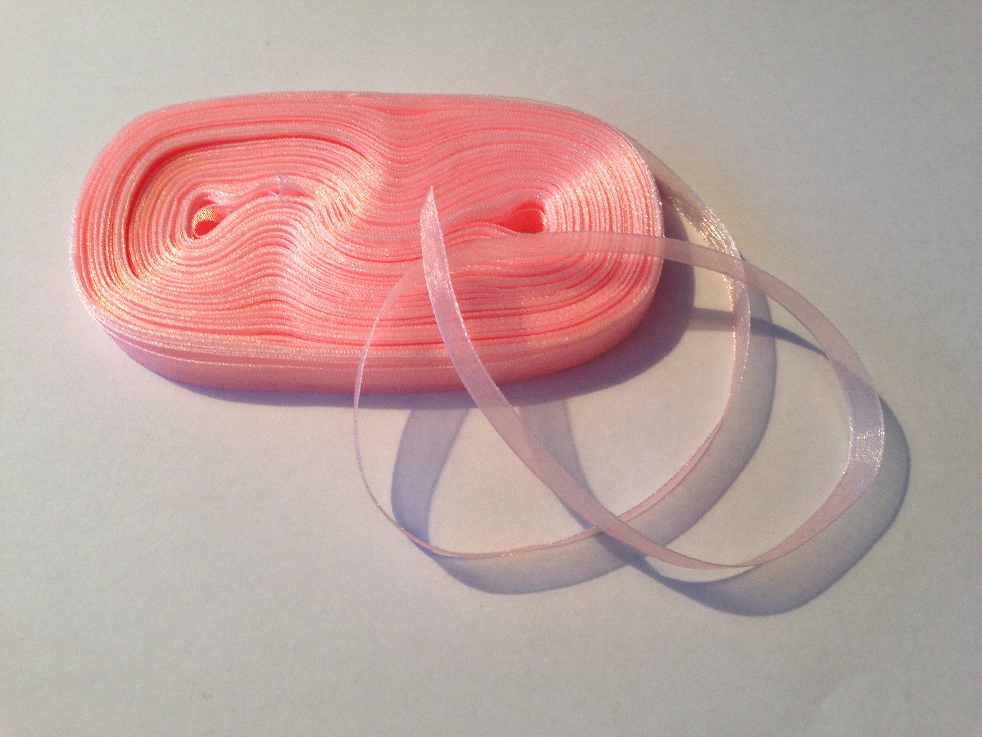 Rosa-aprikos, Organzaband, 10mm