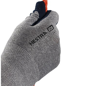Gloves for tracking