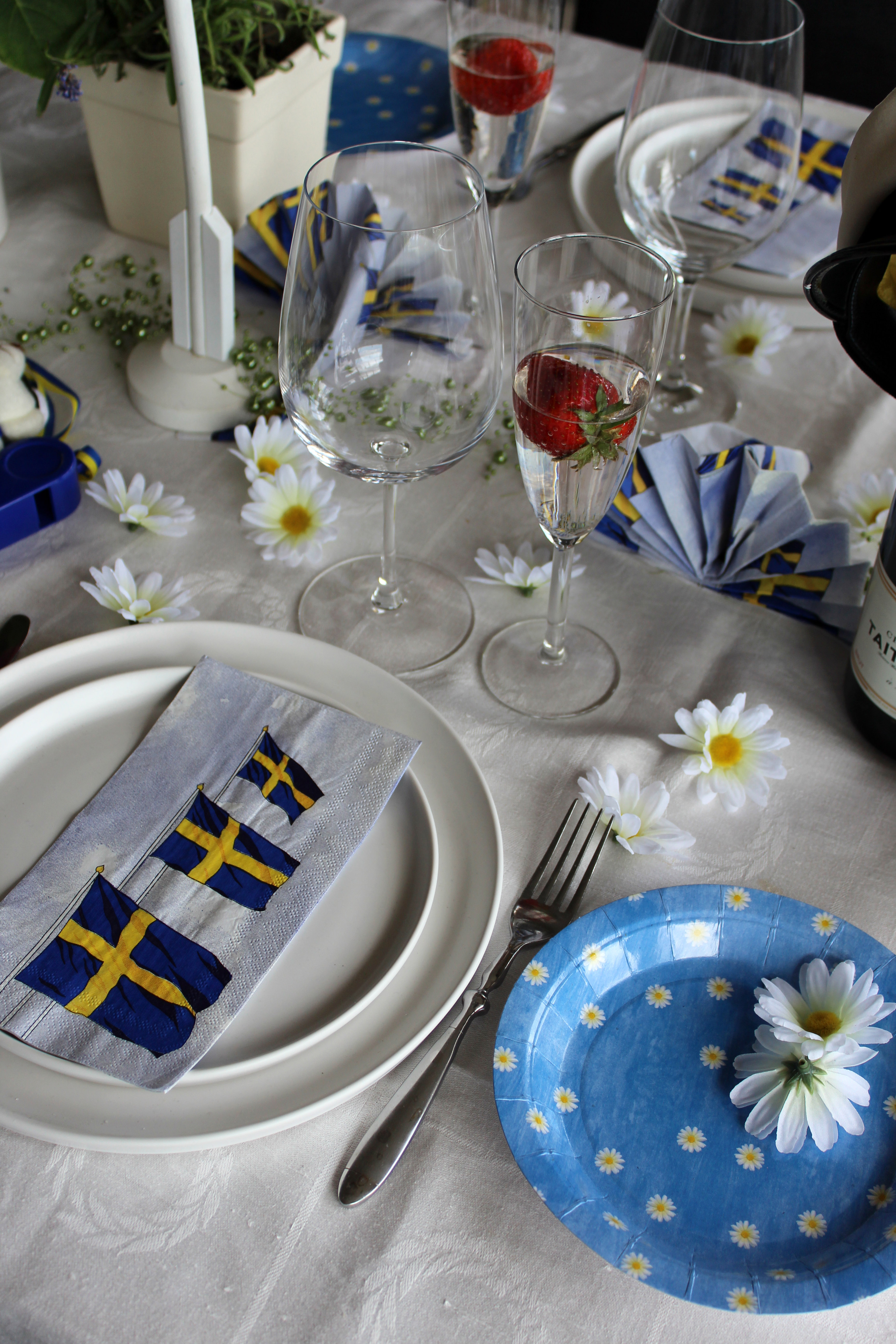 Svenska flaggor!  
