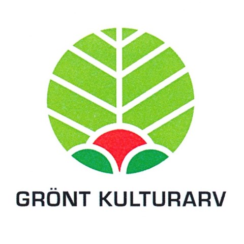 Plommon P.dom BALSGÅRDS VIOLETTA®  E   P.cer  Stam 2-års A-kv Co. - 3