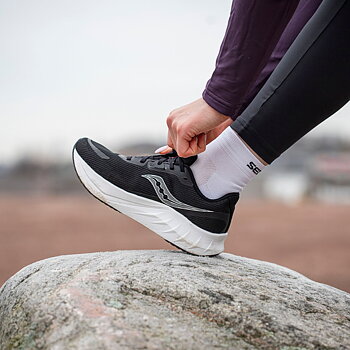 Saucony Tide 2 W Löparskor