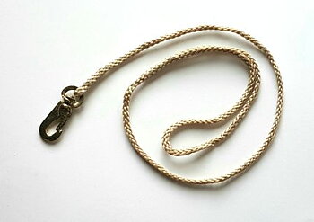 Utställningskoppel beige med guldhake, ca 65cm