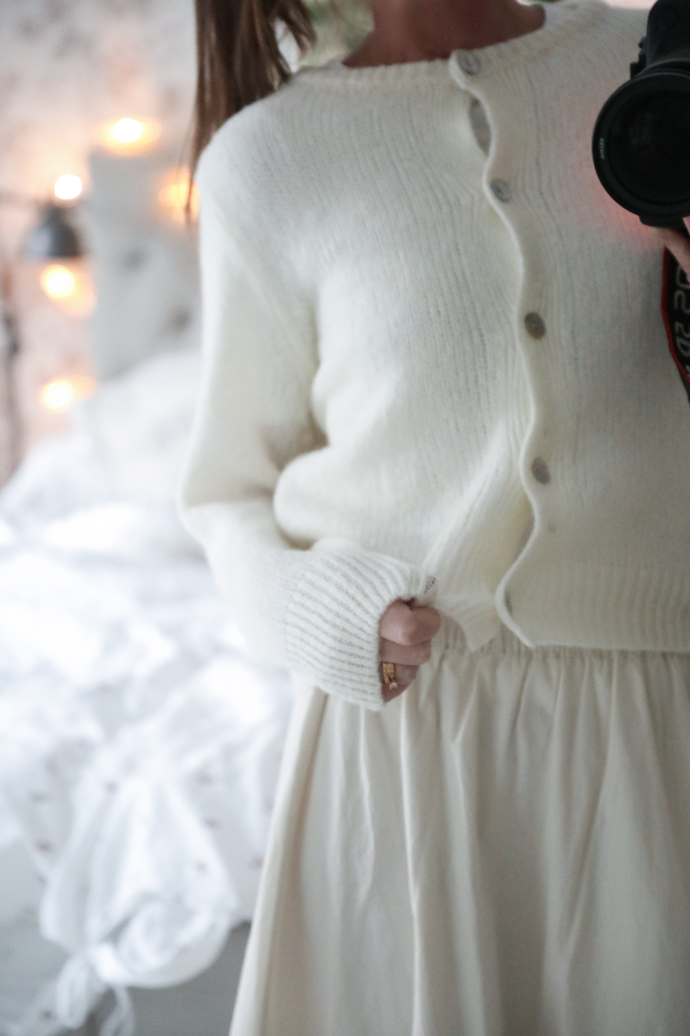 Gelbliche Strickjacke offwhite