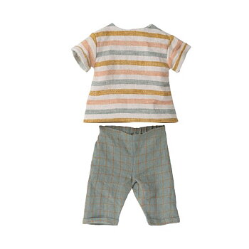 Rabbit strl 4 Shorts och t-shirt