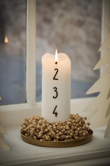 Krans med träpärlor - 3