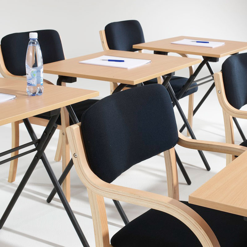 Konferensbord EXAMEN - 16