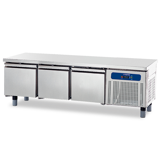 Grillkylbänk djup 70 cm, 3 lådor GN 1/1 - 2