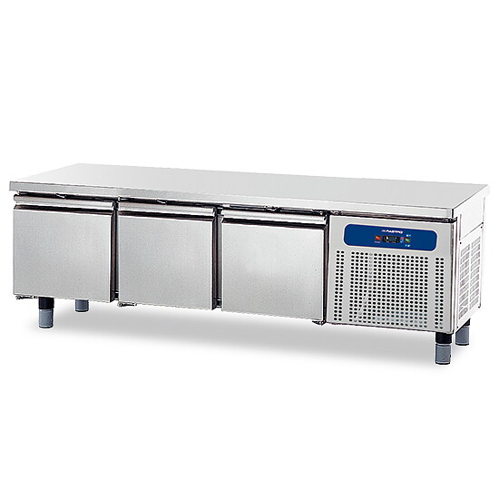 Grillkylbänk djup 70 cm, 3 lådor GN 1/1