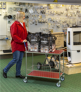 Bordsvagn med plastbeklätt handtag - Röd