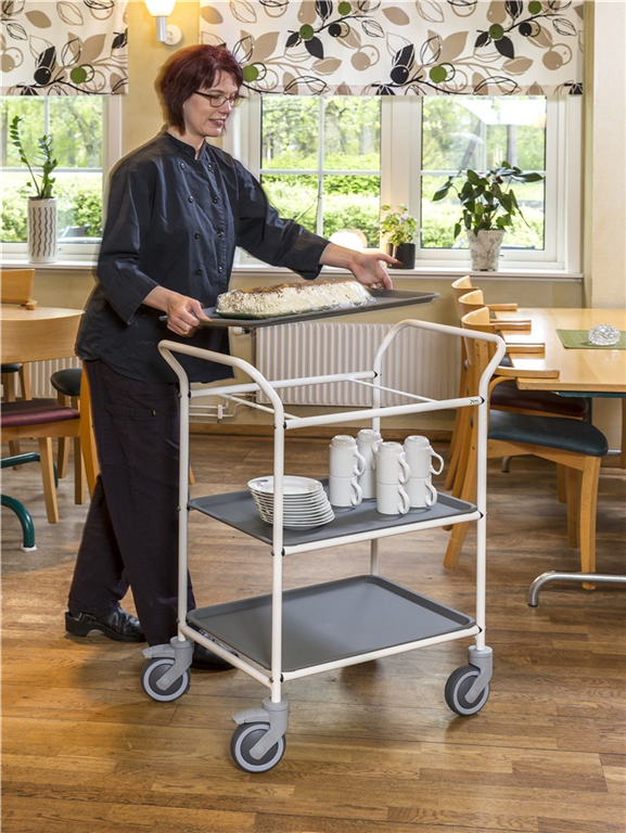 Serveringsvagn med brickor - 4