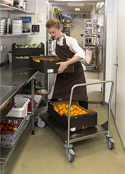 Låg platåvagn, helsvetsad