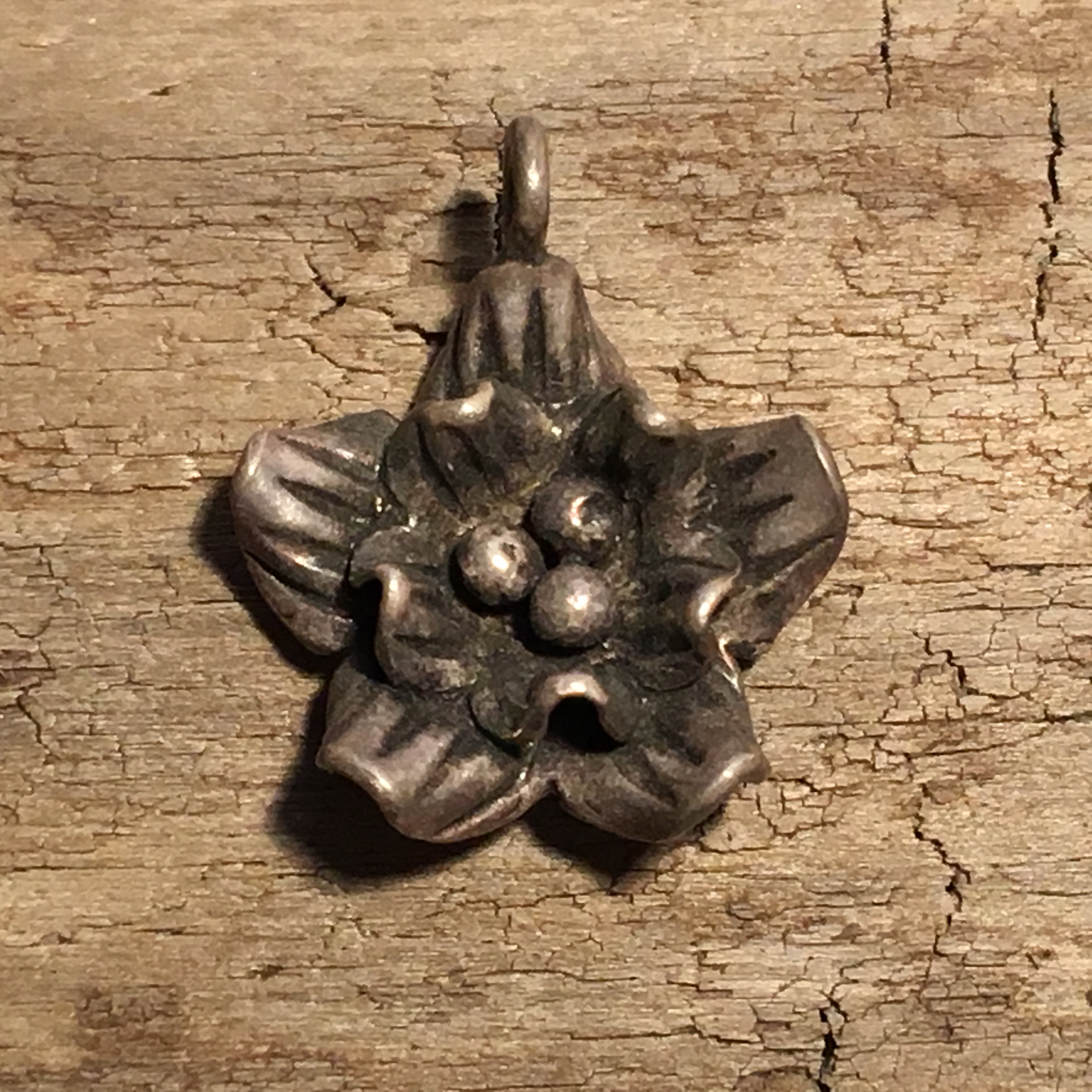 Blomma i finsilver, 20x17mm