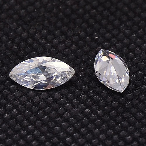 Kubic Zirkon, crystal, 4x2mm