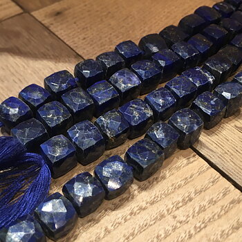 Lapis Lazuli, kub, 8-9mm