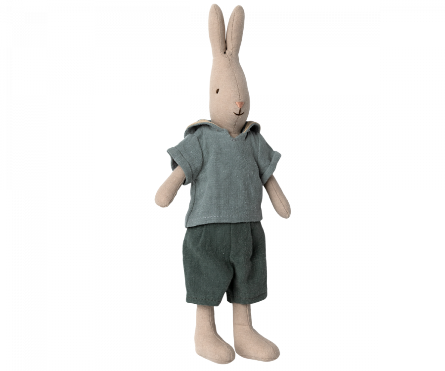 Rabbit size 2 Classic Shirt and shorts