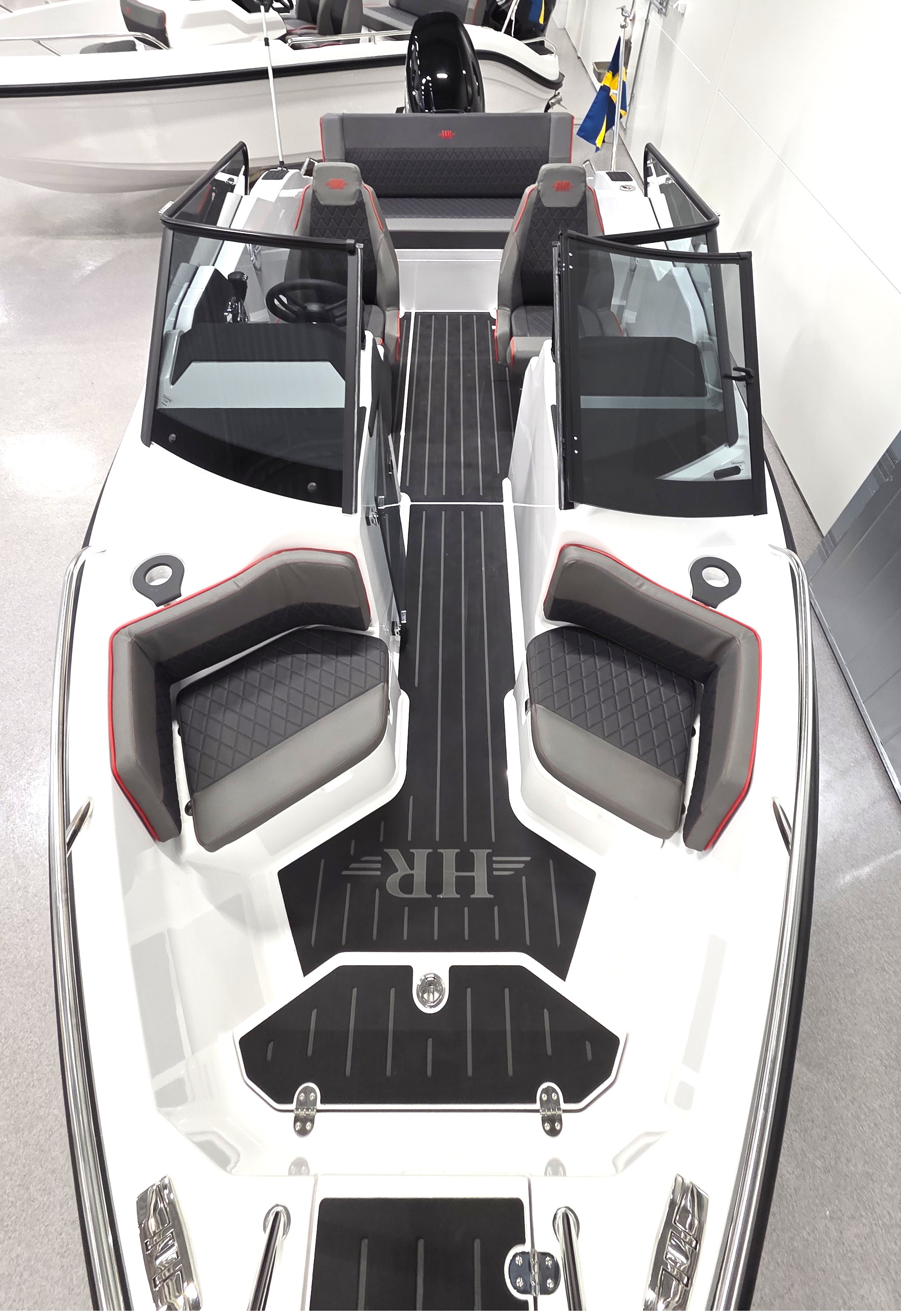 HR 5.7 br
