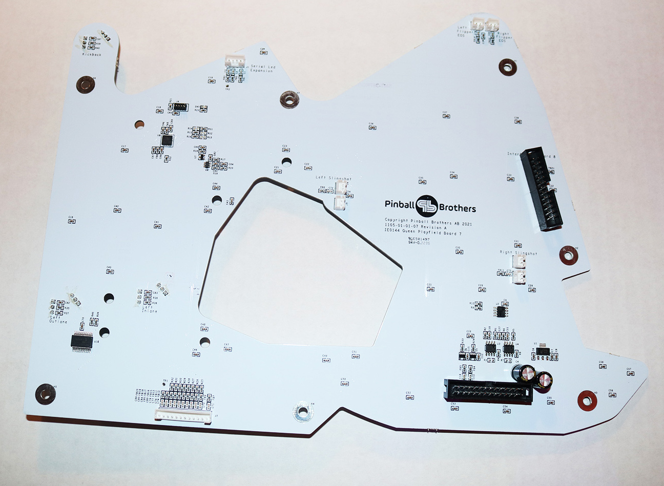 Queen PCB IE0145
