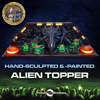 Alien - Queen Topper 