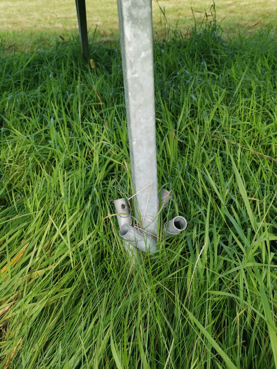 Markmonterat ställningspaket för 2x18 stående paneler med bredd 1038mm - 5