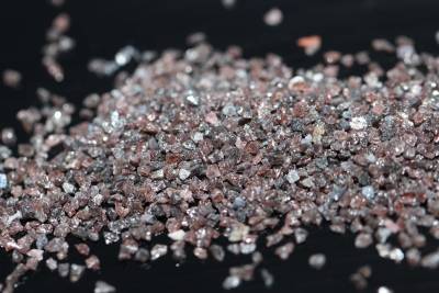 Blästermedel, BLÄSTERMEDEL ALUSILIKAT LAVA 0,2-0,5MM 20L - 6