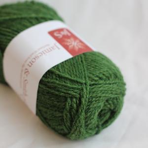 118 (Medium green) 2ply Jumper Weight J&S