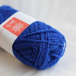 18 (Bright blue) 2ply Jumper Weight J&S