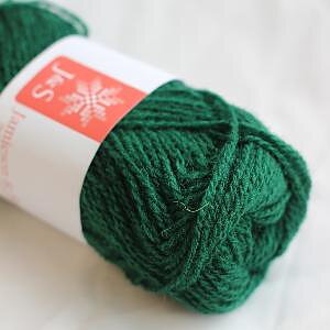 34 (Green) 2ply Jumper Weight J&S