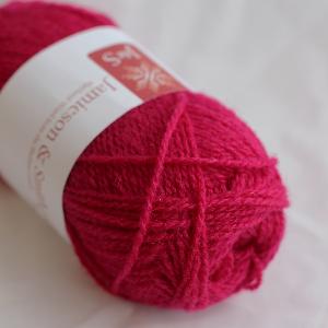52 (Bright Fuchsia) 2ply Jumper Weight J&S