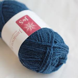 135 (Mid navy) 2ply Jumper Weight J&S