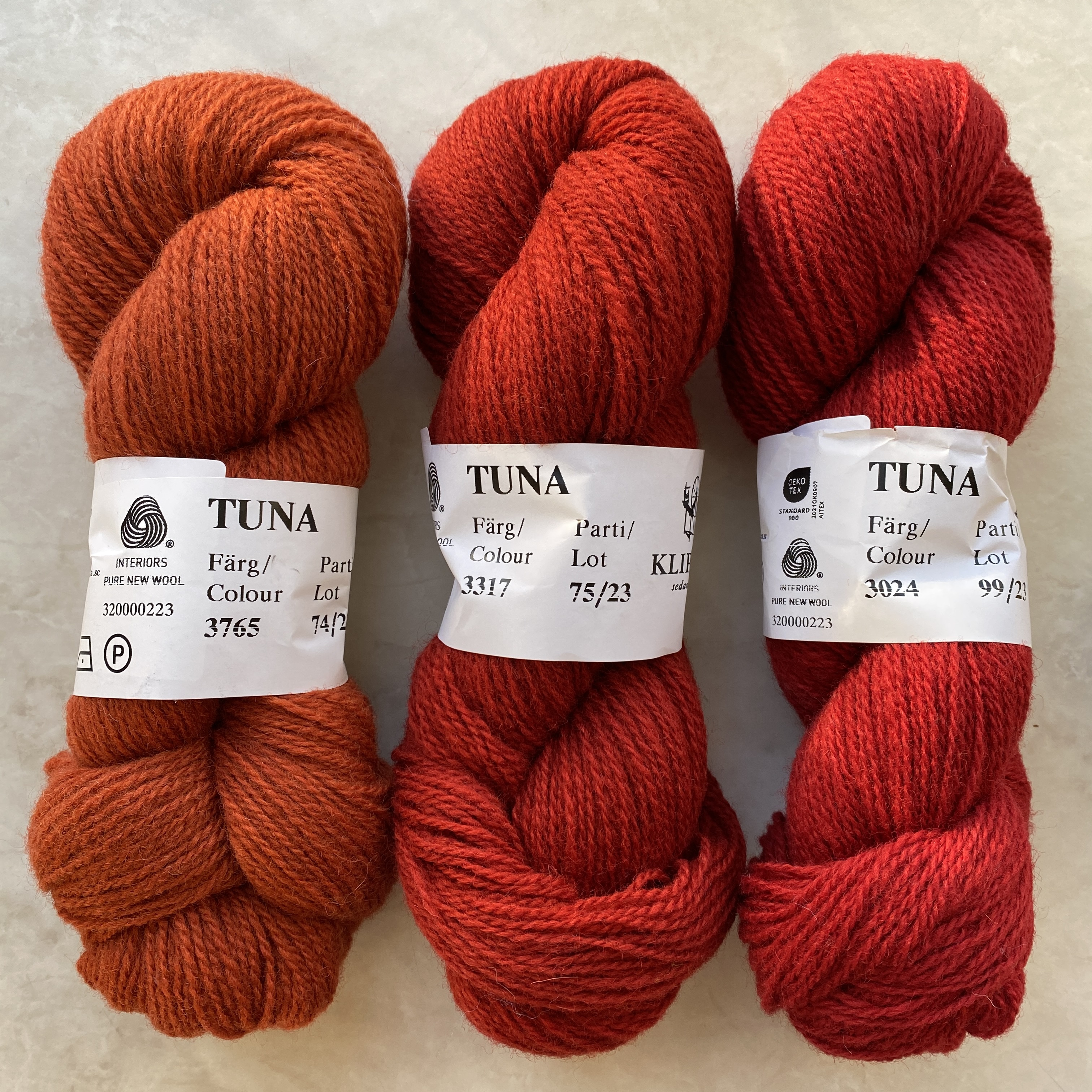 Tuna Roströd 3765, Klippan 2-trådigt ullgarn 310m /100g - 4