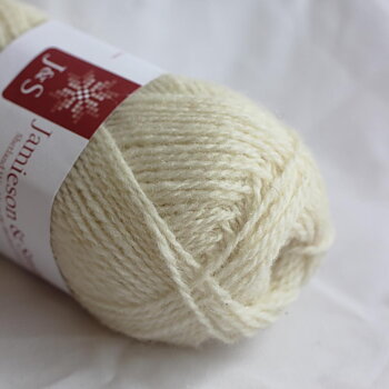 1A (naturvit) 2ply Jumper Weight J&S