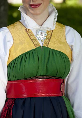 Högtidsdräkt Vingåker - 8