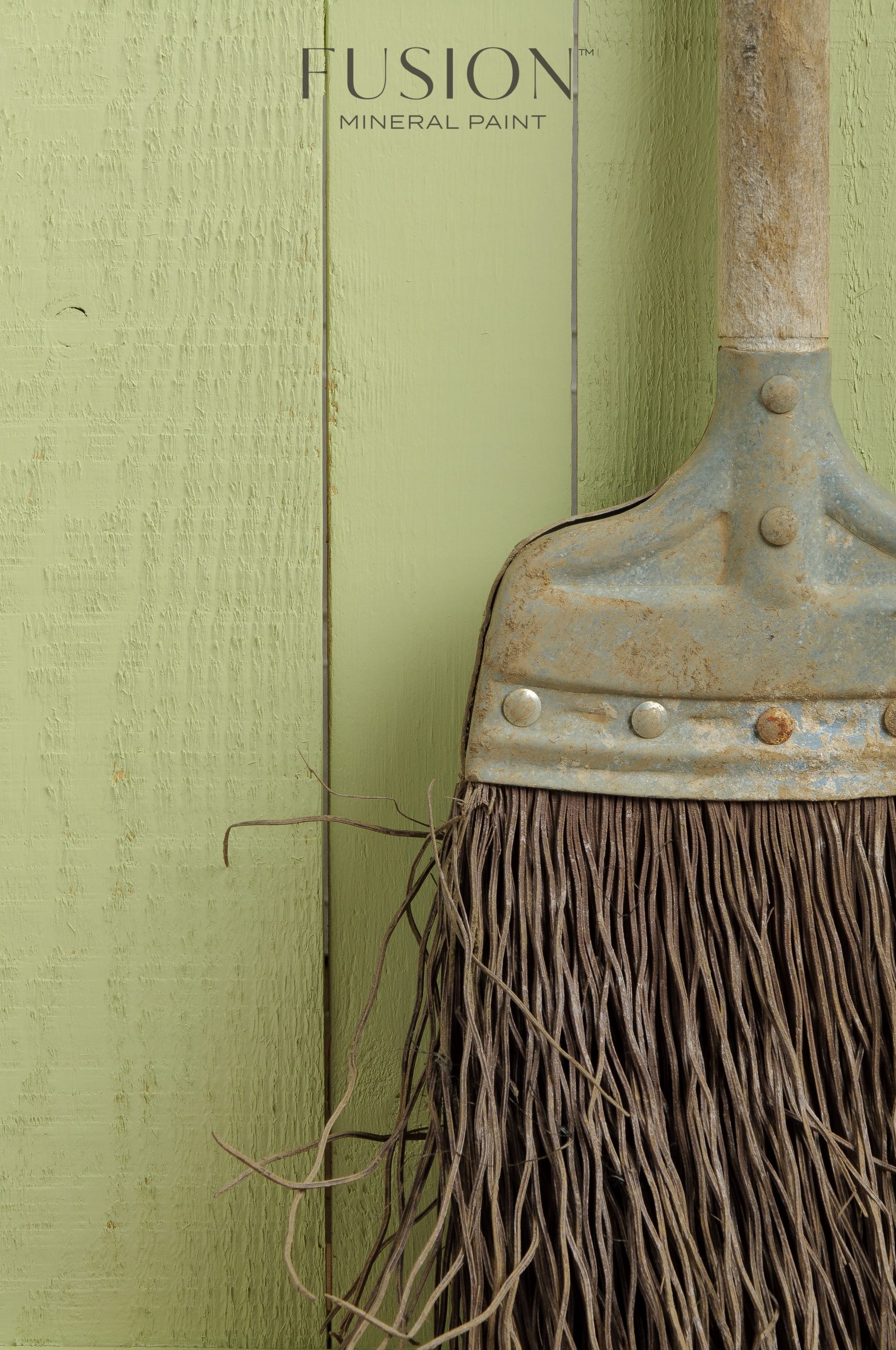 Fusion Mineral Paint Upper Canada Green  - 6