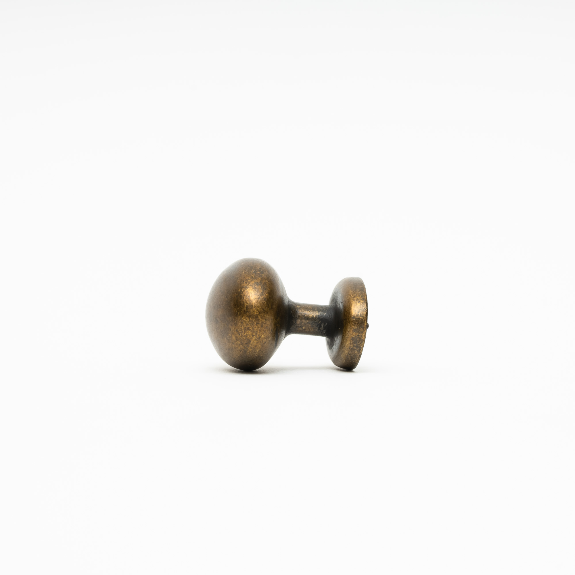 Oval door knob in oxide - Tornett