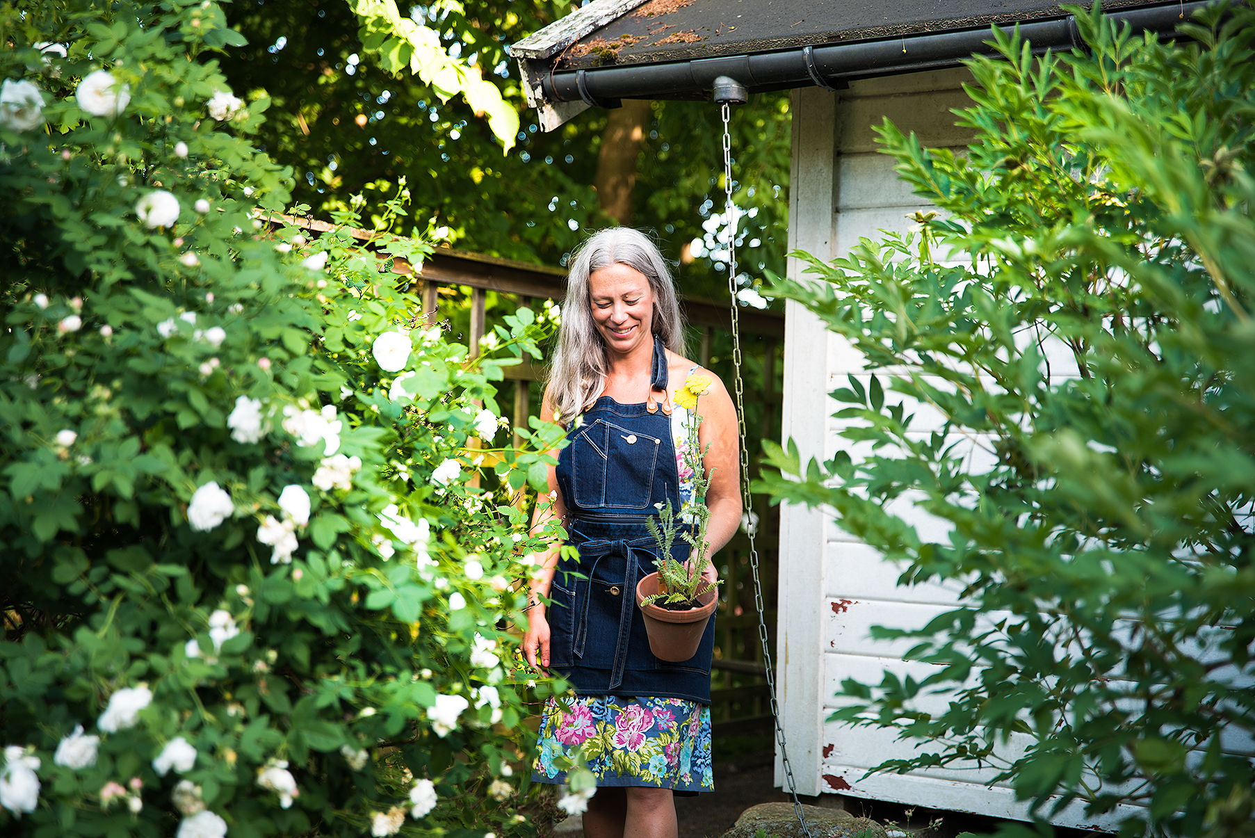 Drew denim bib apron – omlottförkläde i ekologisk denim