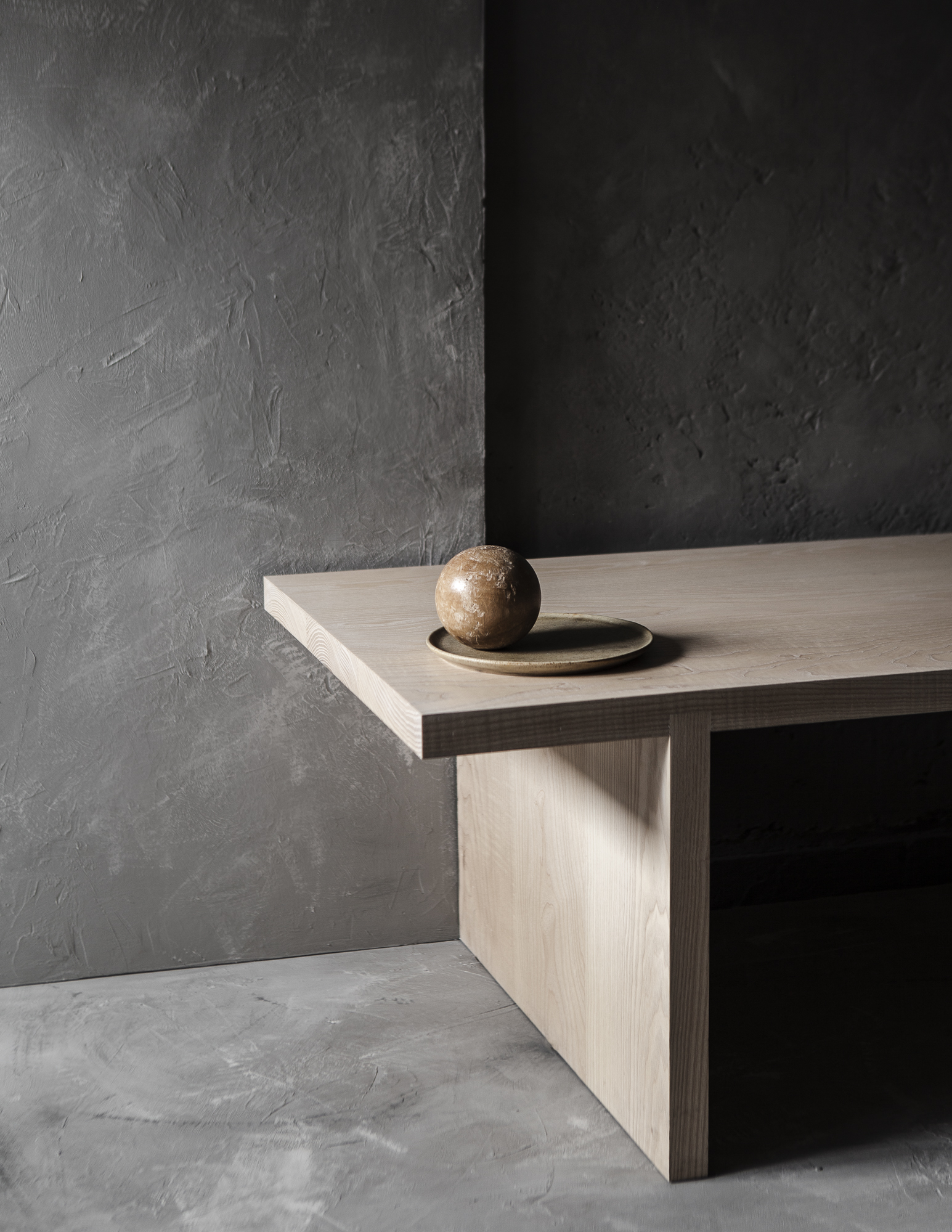 HEISEI Sofa table black rifled – SAMPLE AVAILABLE