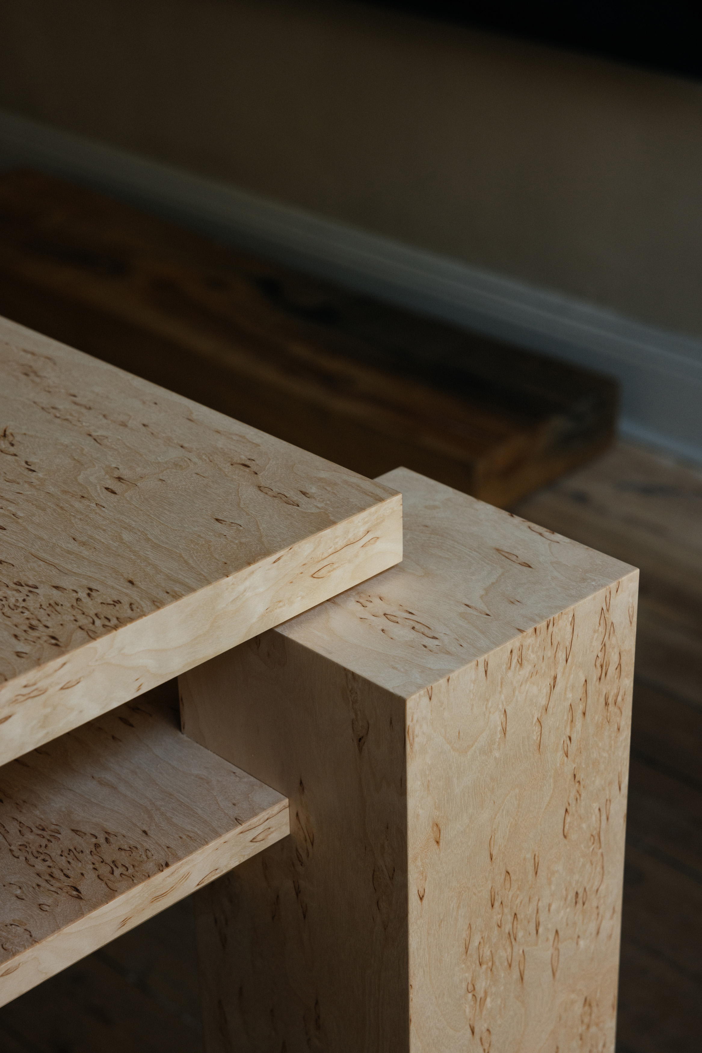 DESK 01 - 4