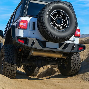 Bakre stötfångare – offroad Idaho – LED dimljus (Wrangler JK 07-17)