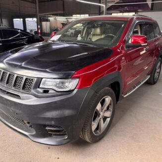 Aluminiumhuv – Trackhawk SRT Style (GRAND CHEROKEE 14–21) - 5