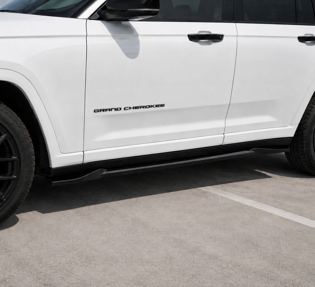Sidokjolsförlängningar – blanksvarta (GRAND CHEROKEE 22–26 Trailhawk)