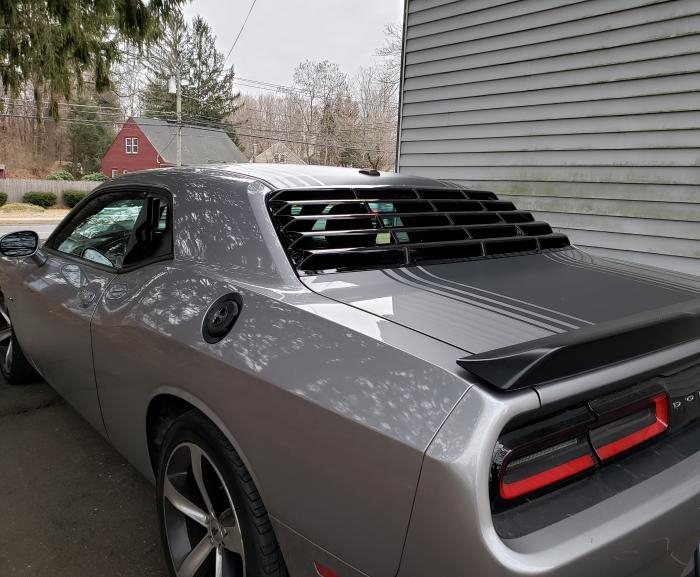 Bakre fönsterluver - Blank Svart (DODGE CHALLENGER 2008-2021) - 2