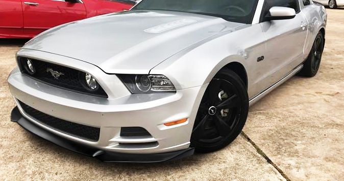 Frontläpp IK Style (MUSTANG 13-14 GT, V6)
