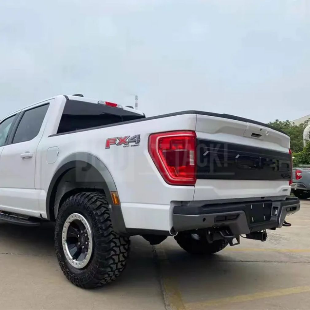 RAPTOR Style Bakre stötfångare + LED-ljus (F150 21-23) - 3