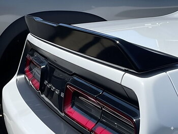 Bakspoiler – R/T Scat Pack-stil – blanksvart – Dodge Challenger 2008–2023