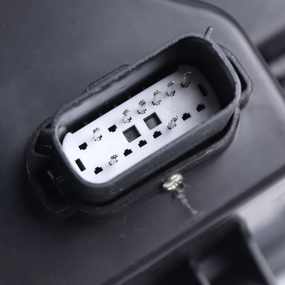 Halogenstrålkastare med LED-varselljus – höger / passagerarsida – Dodge Challenger 2015–2023 - 5