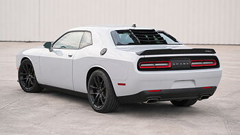 Bakrutelouvers – LB-stil – blanksvart – Dodge Challenger 2008–2023