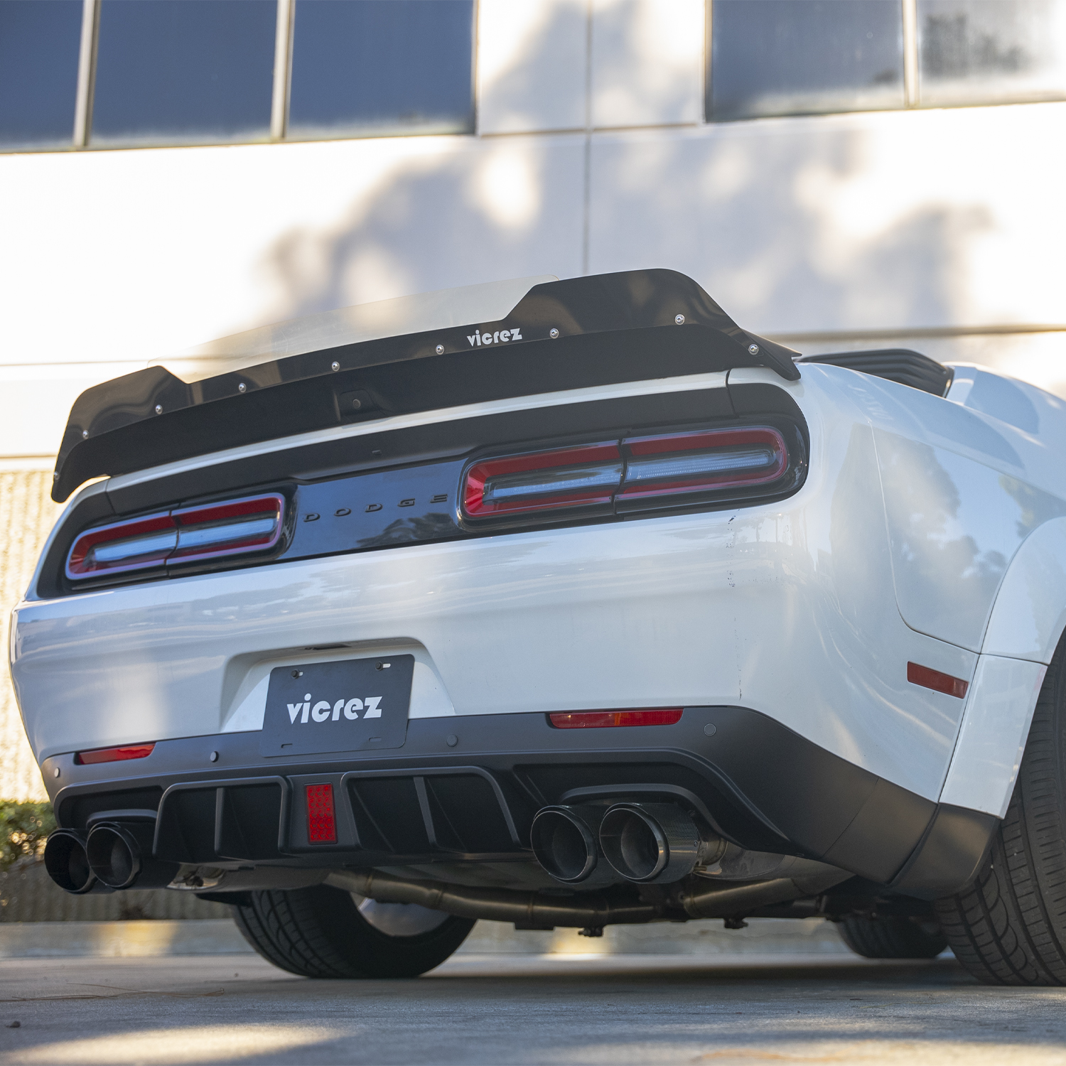 Bakre diffuser – LED-ljus – mattsvart – Dodge Challenger 2015–2023 - 3